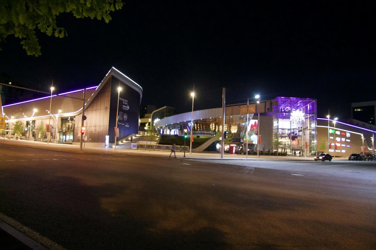 Hotel Deluxe Plaza Ałma Ata Zewnętrze zdjęcie